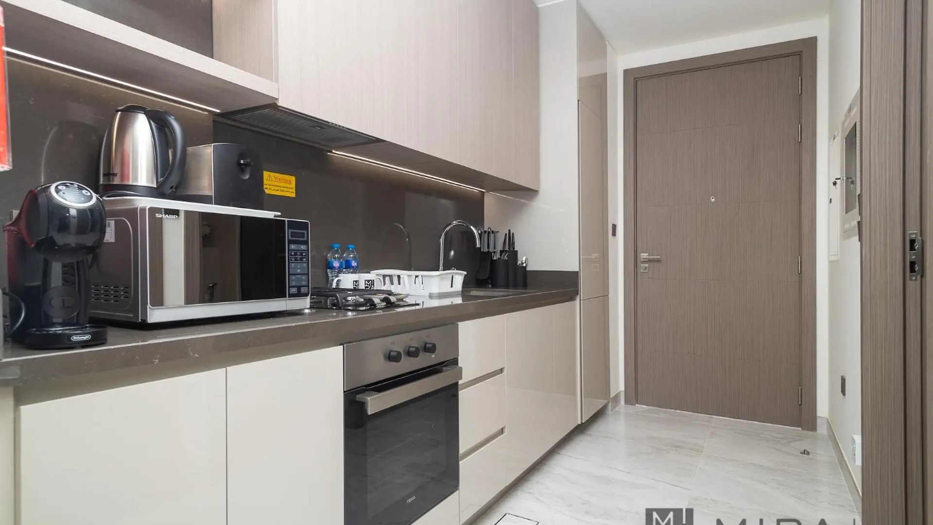 Mira Holiday Homes - Newly And Cosy Studio With Balcony In Business Bay Dubai Apartment