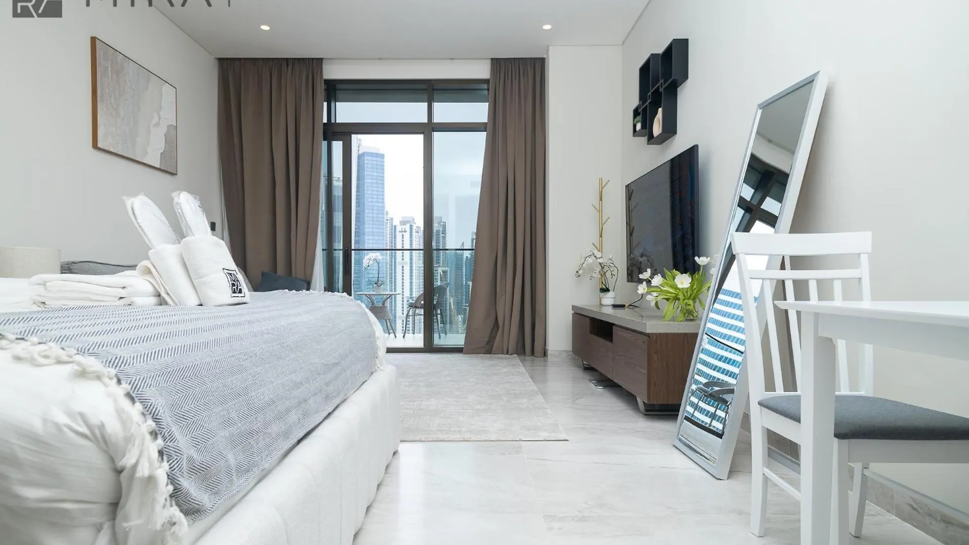 Mira Holiday Homes - Newly And Cosy Studio With Balcony In Business Bay Dubai 0*,